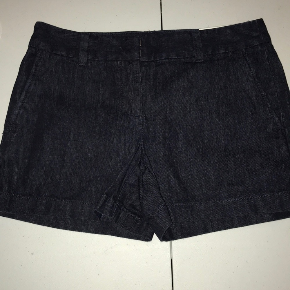 NWT Dark denim Loft shorts size 0 4” inseam